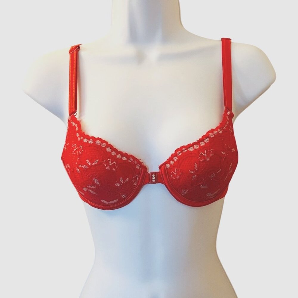 Women's 32A Red Queen Bra